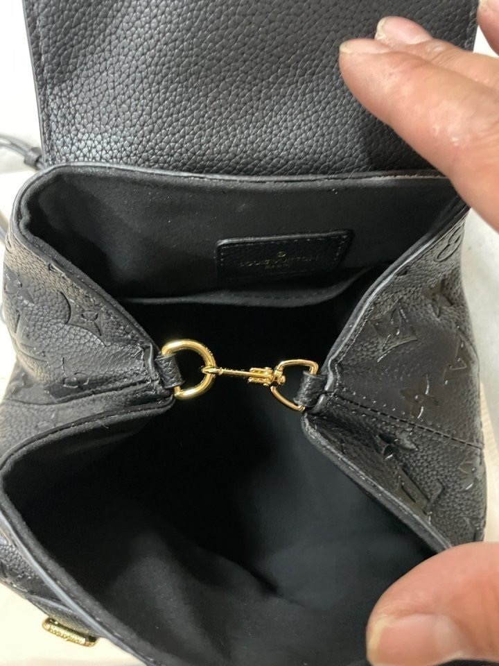 루이비X 백업 백팩
