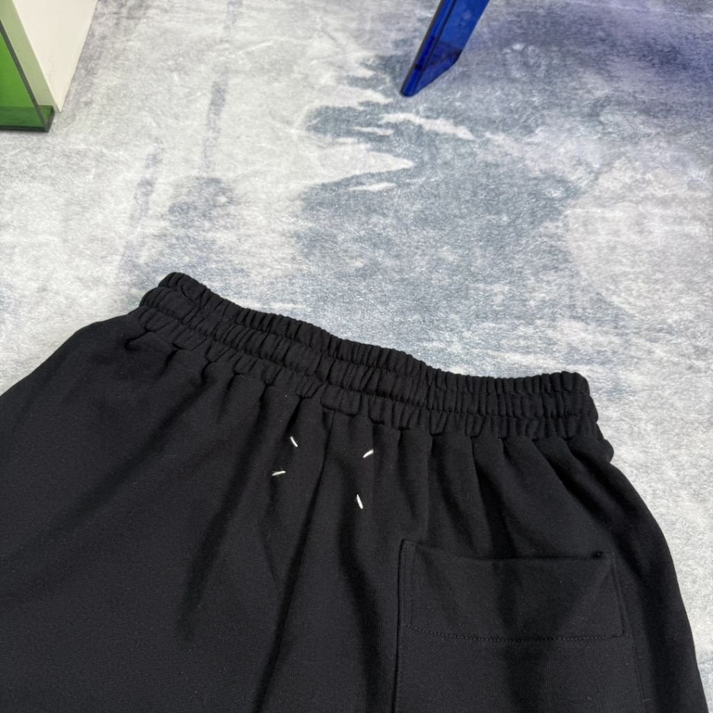 마르지엘라 MM6 면 반바지