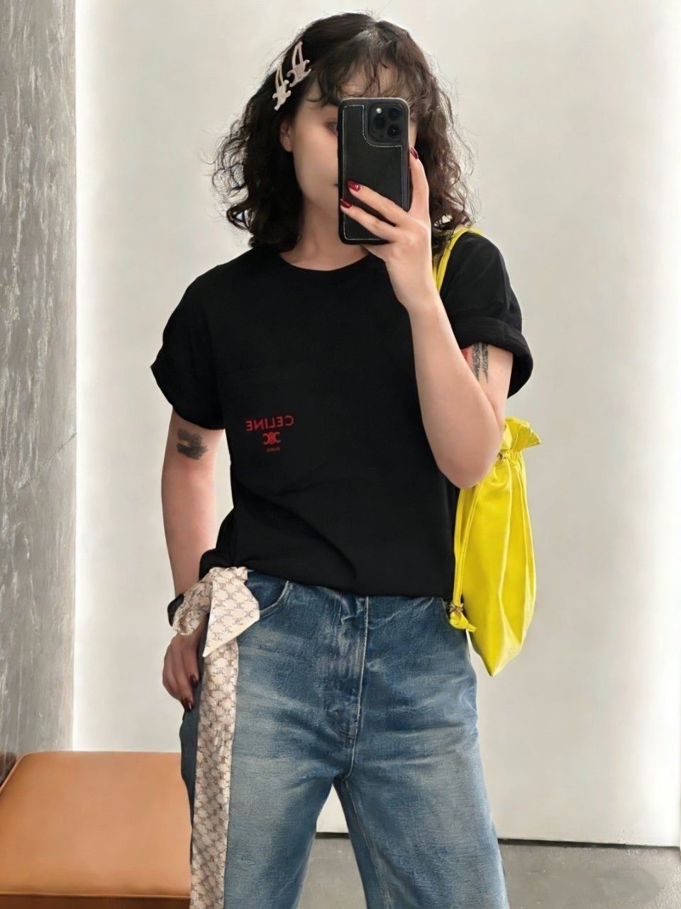 셀린느 C002 트리옹프 자수로고 티셔츠