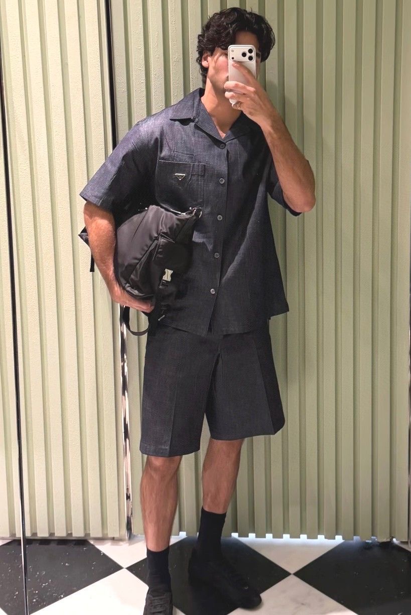 프라다 M 607072 샴브레이 인디고 하프 팬츠