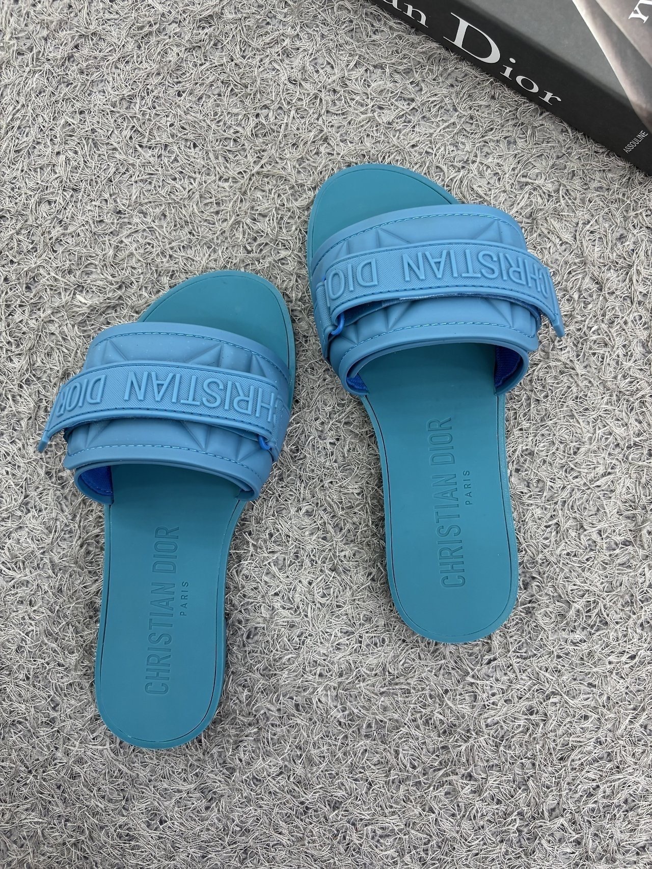 디O 레볼루션 뮬 슬리퍼