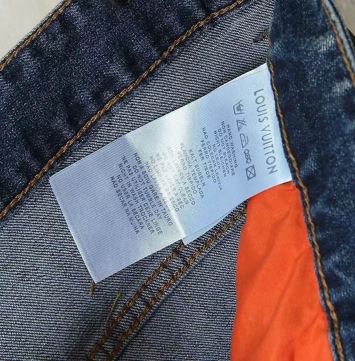 루이비통 모노그램 자수로고 브라운패치 스판 데님진