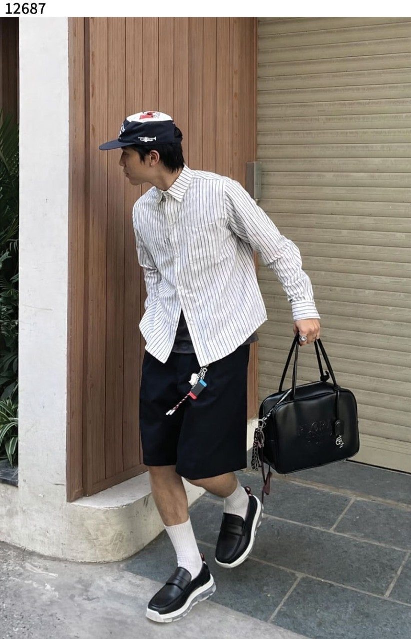 톰브라운 수입프리미엄급 비텔로 카프 레더 페니 로퍼 블랙 신상