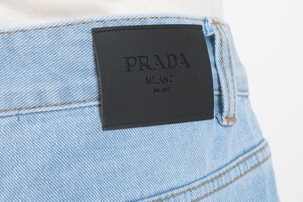 프라다 핀턱 벌룬 6부 버뮤다 팬츠