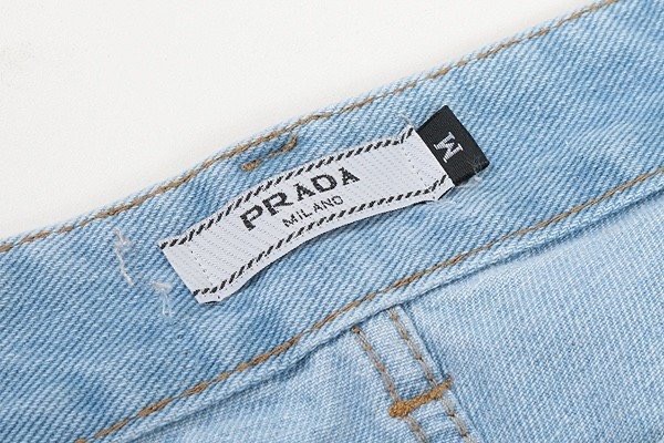 프라다 핀턱 벌룬 6부 버뮤다 팬츠