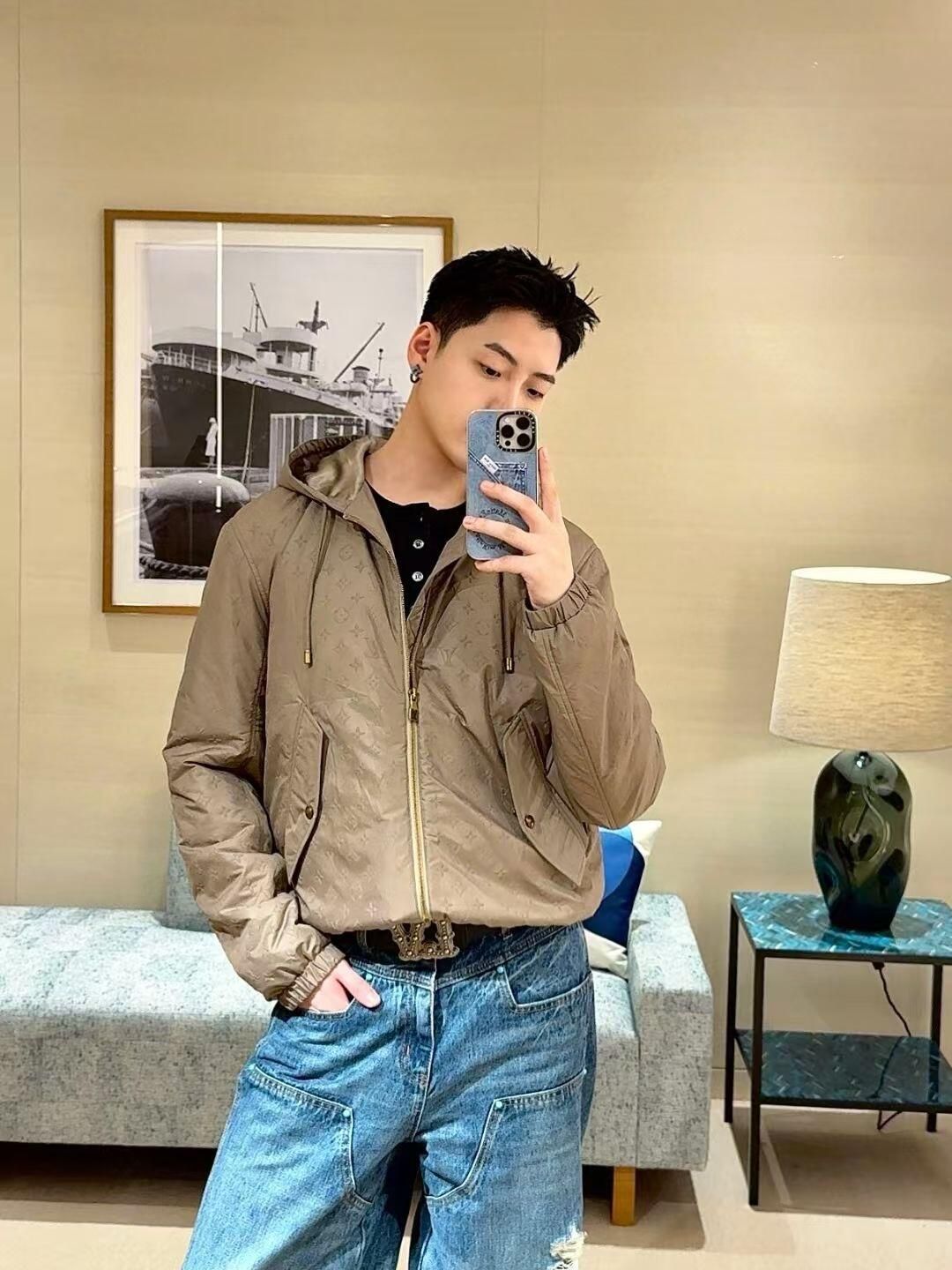 루이비X M 60190 모노그램 나일론 후드 블루종 자켓