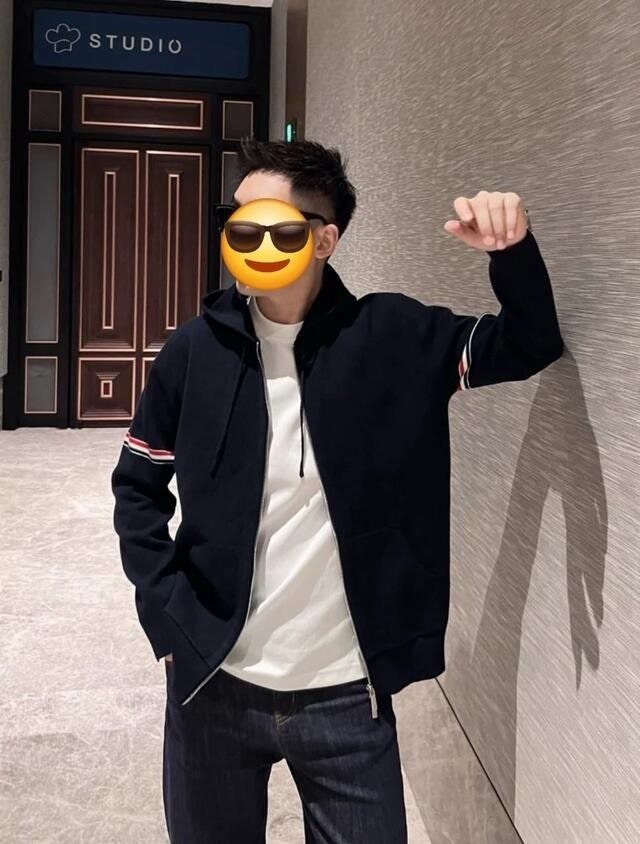 톰브라운 신상 코튼밀라노 암밴드 후드집업 커스텀