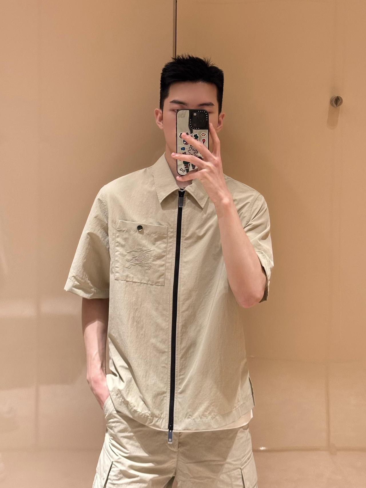 버버리 M 607082 EKD 자수 나일론 집업 반팔 셔츠 자켓