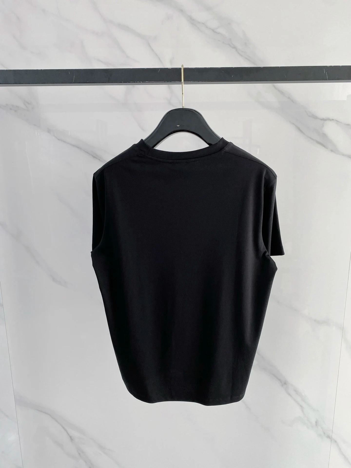 에르메스의 최신 남성용 크루넥 반팔 셔츠 - 상세 이미지 9장