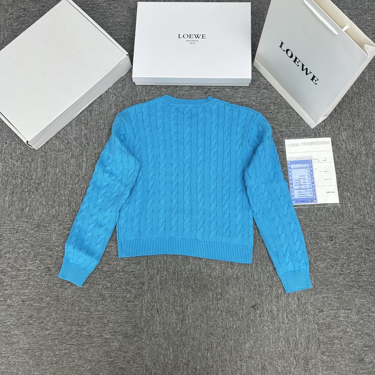 133758ebb4550.jpg