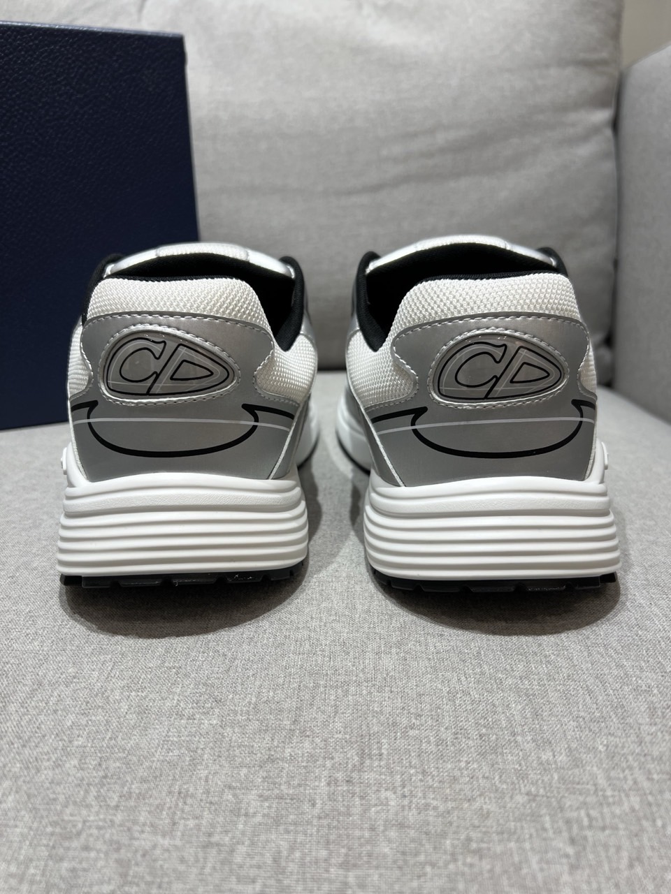 2ac849432572b.jpg