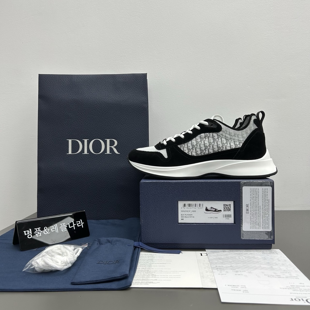 5cf03ab35877e.jpg