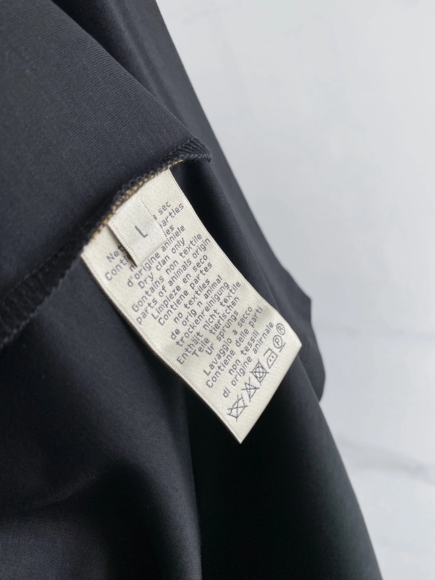 에르메스의 최신 남성용 크루넥 반팔 셔츠 - 상세 이미지 8장