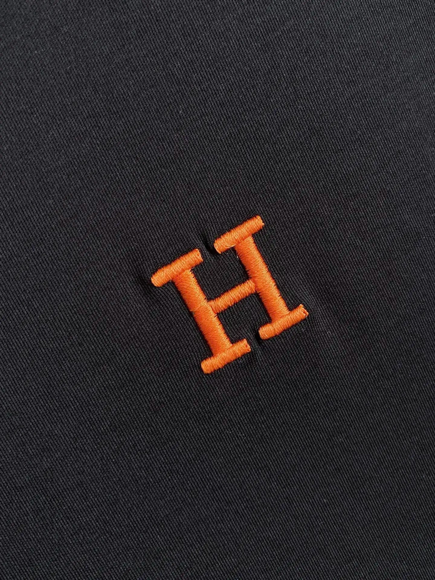 에르메스의 최신 남성용 크루넥 반팔 셔츠 - 상세 이미지 4장