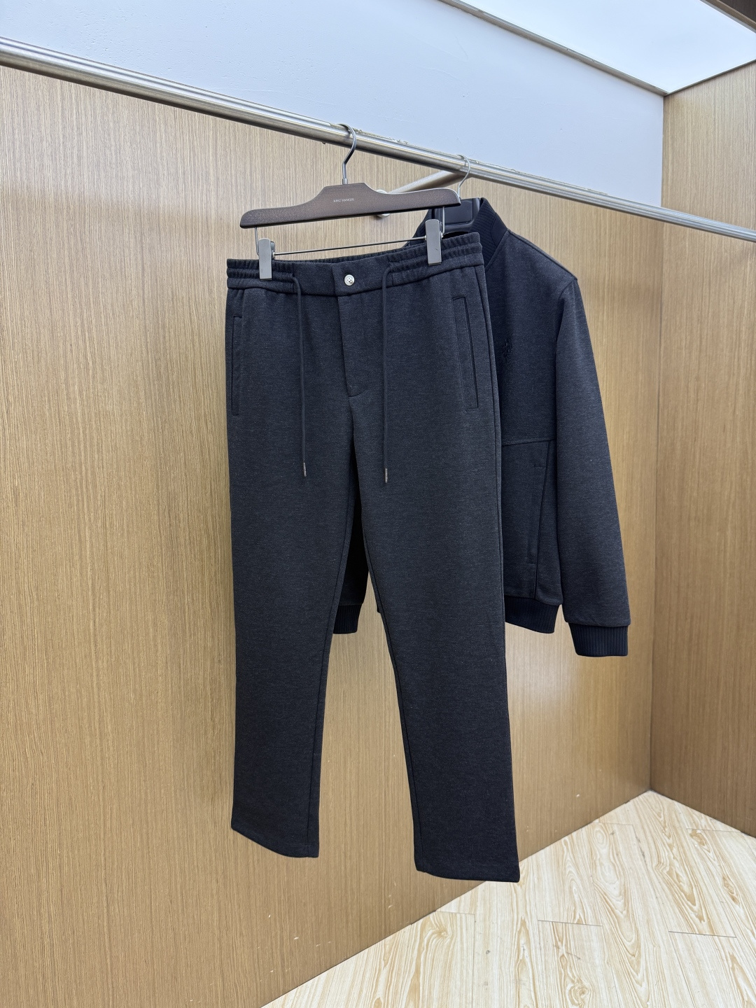 99f7647a3ab19.jpg
