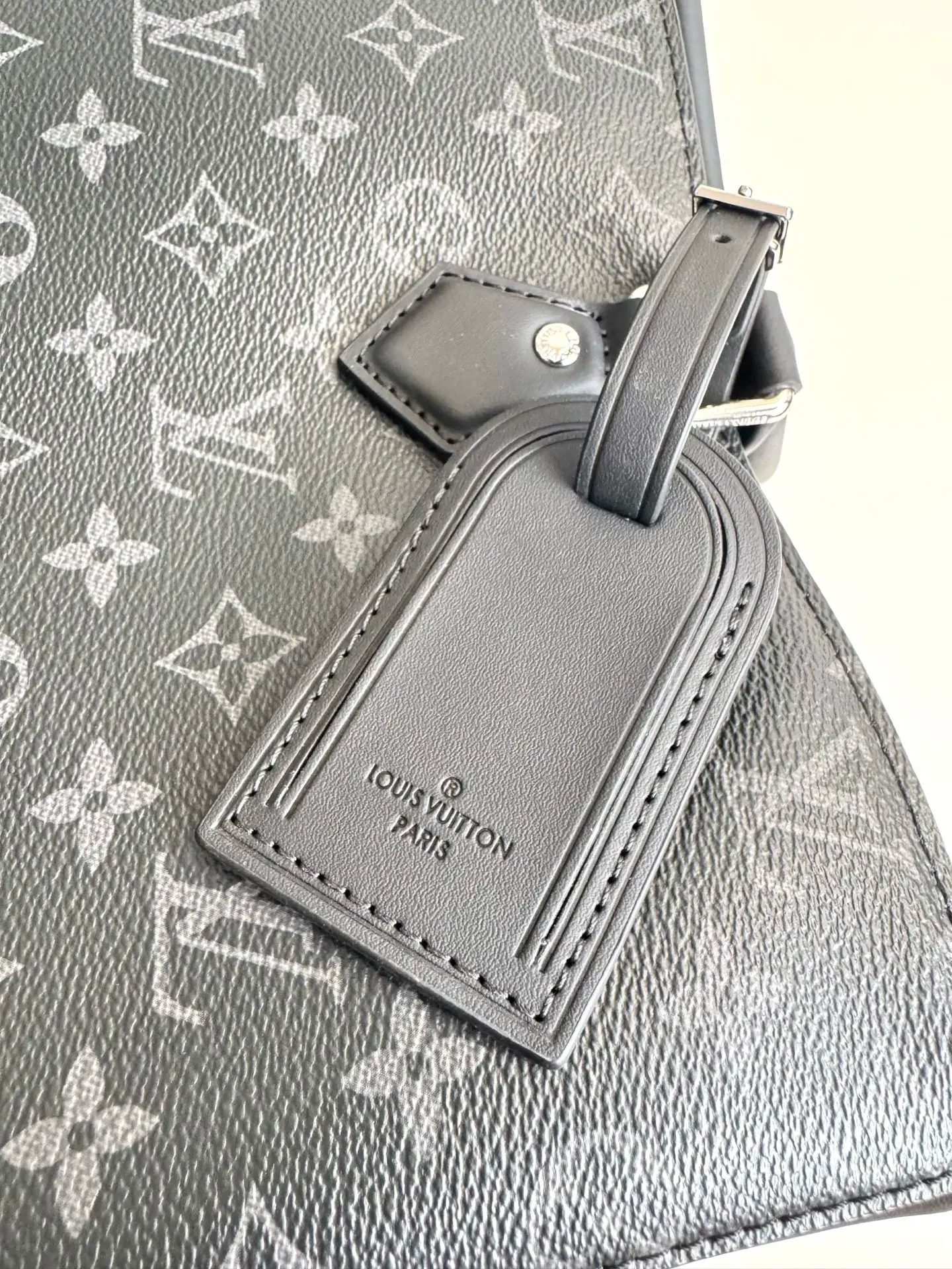 LV 오버시즈 오리지널 M44733 삭 플랫 핸드백 - 상세 이미지 5장