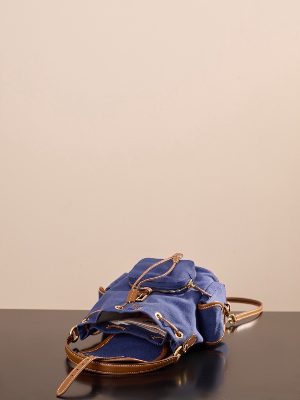 a83528178e651.jpg