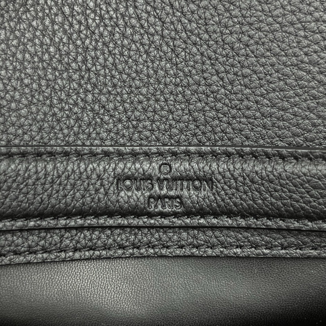 ac82a8d490076.jpg