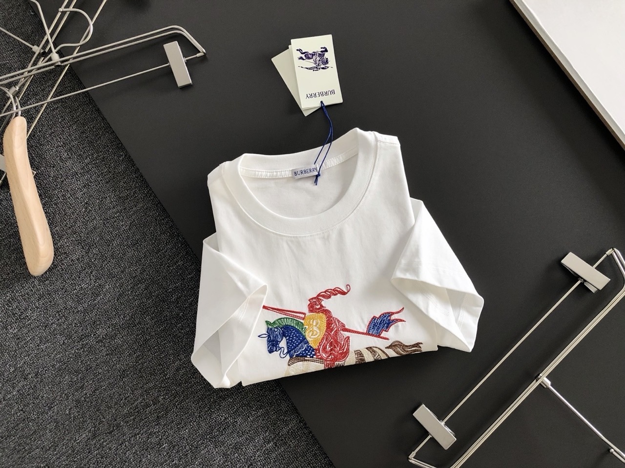 ad627469ef410.jpg