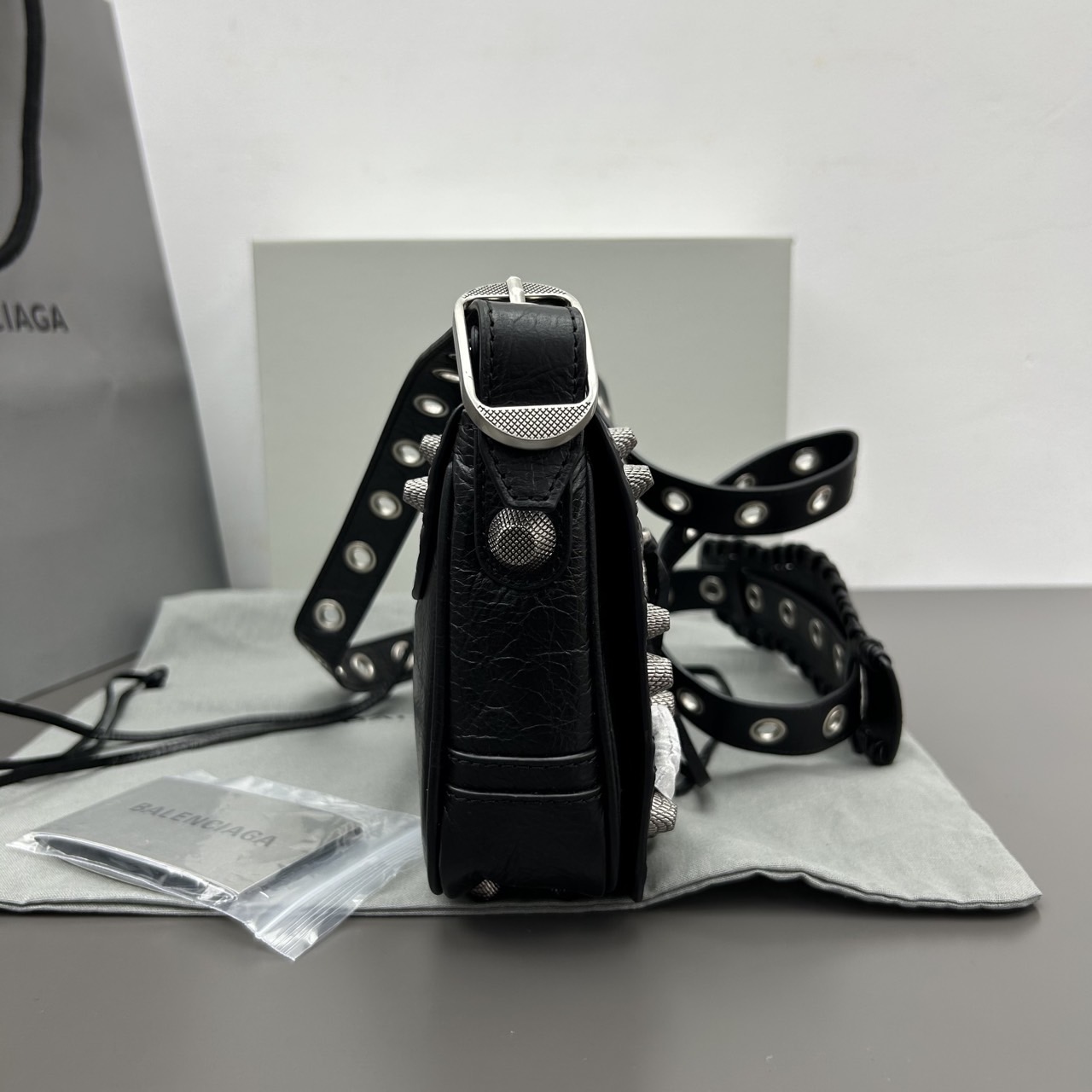 fc370106aadf3.jpg