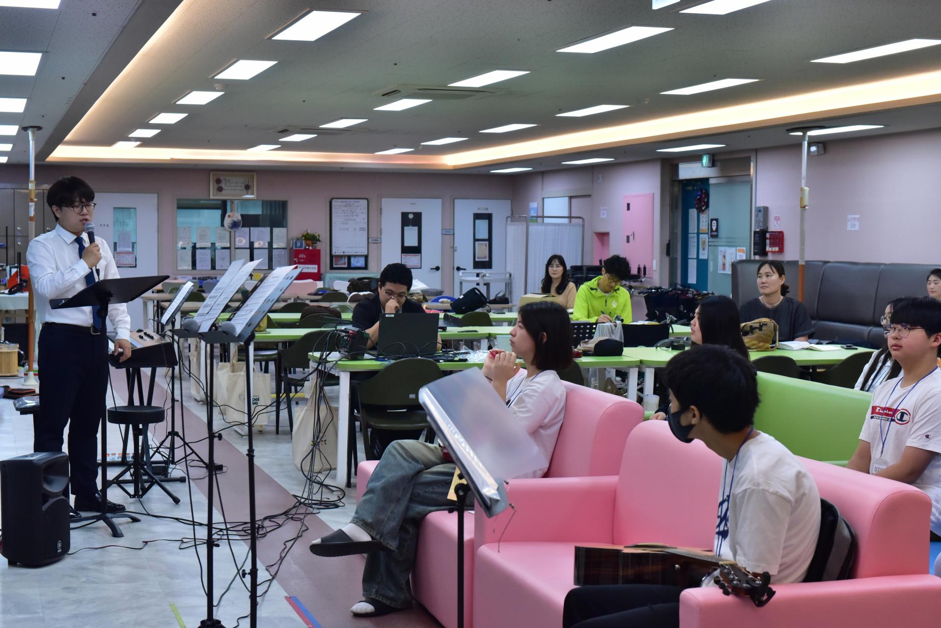 c560f655c9356.jpg