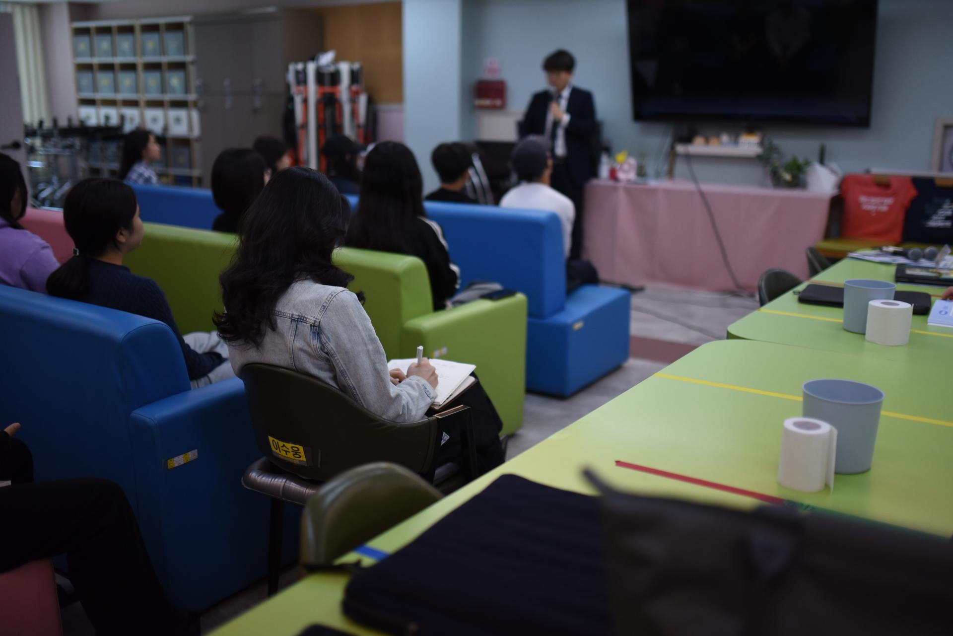 d739d3a912ec4.jpg
