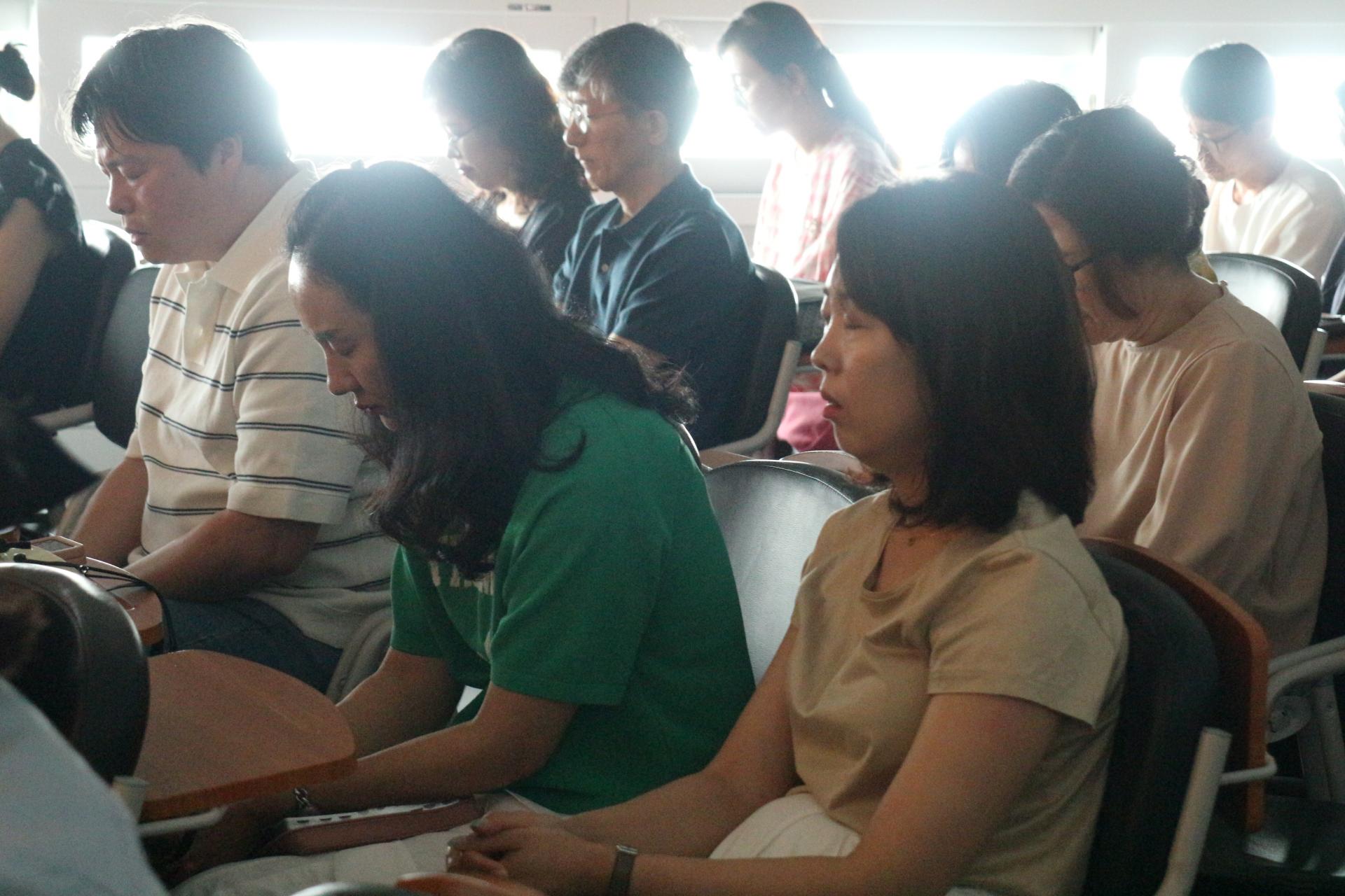 fb909fd094833.jpg