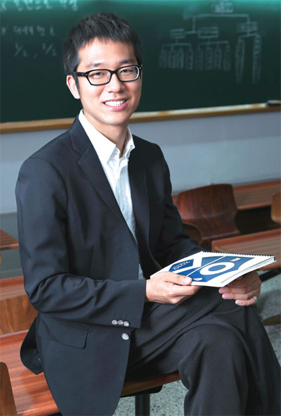 1987년생/ 분당 서현고/ 연세대 경제학과 재학/ 아트앤쉐어링 회장(현)