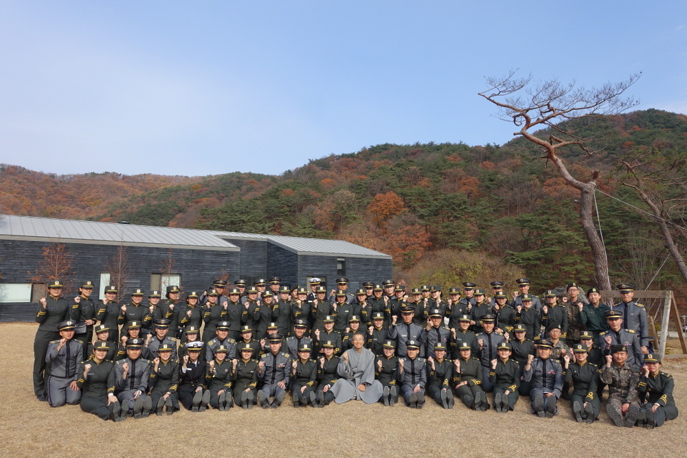 bce11f2a43caf.jpg
