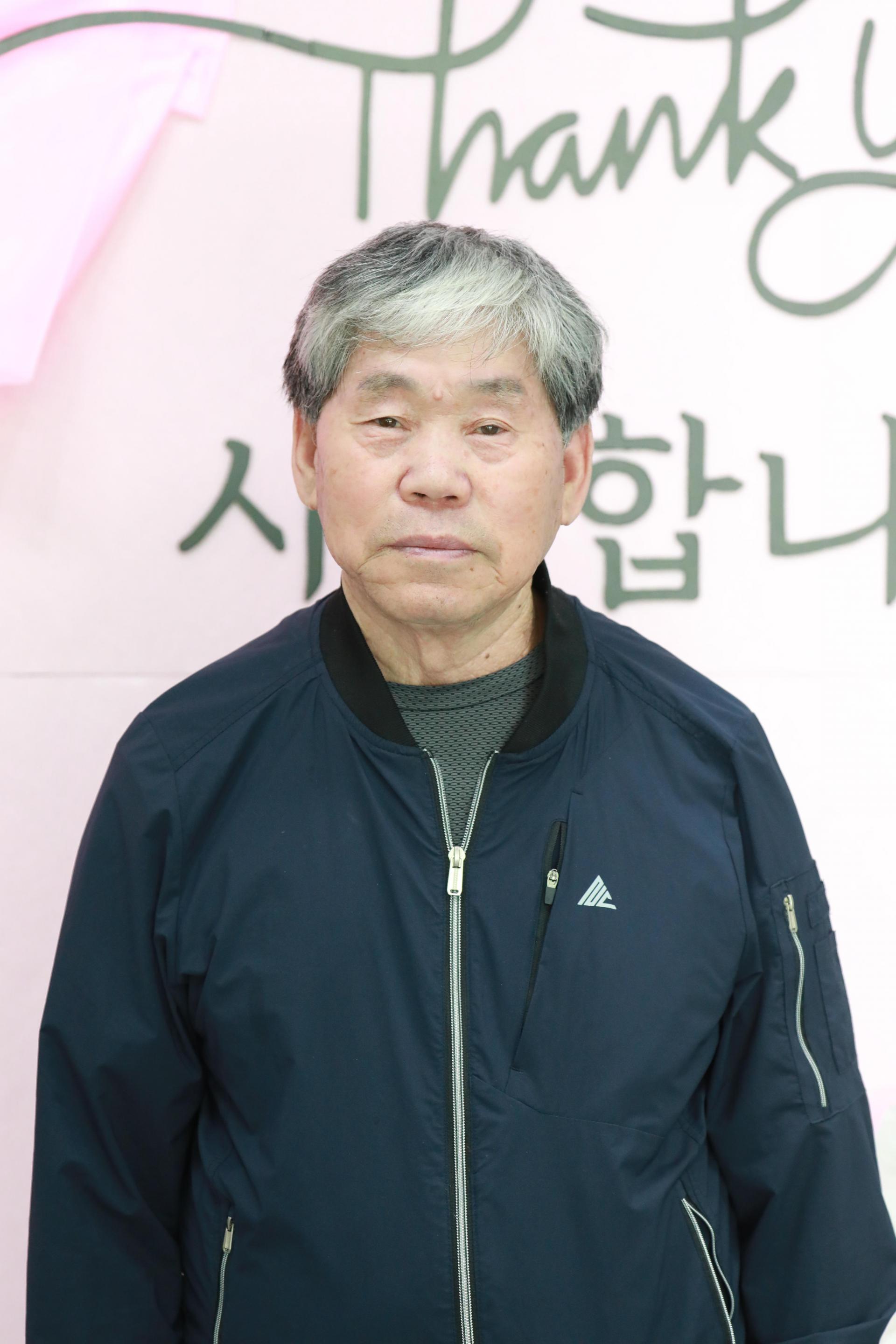 0409535729e63.jpg