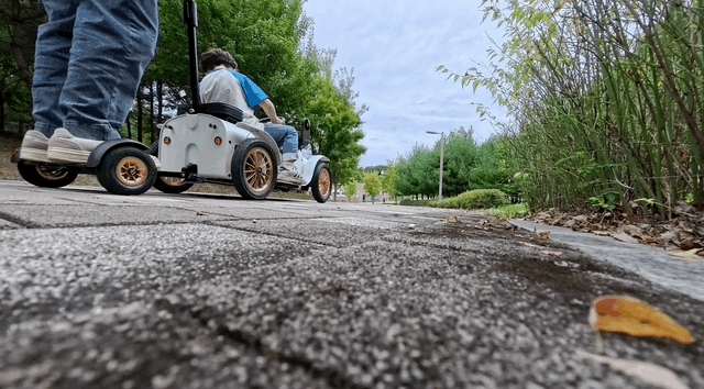3bdeb000d4080.gif