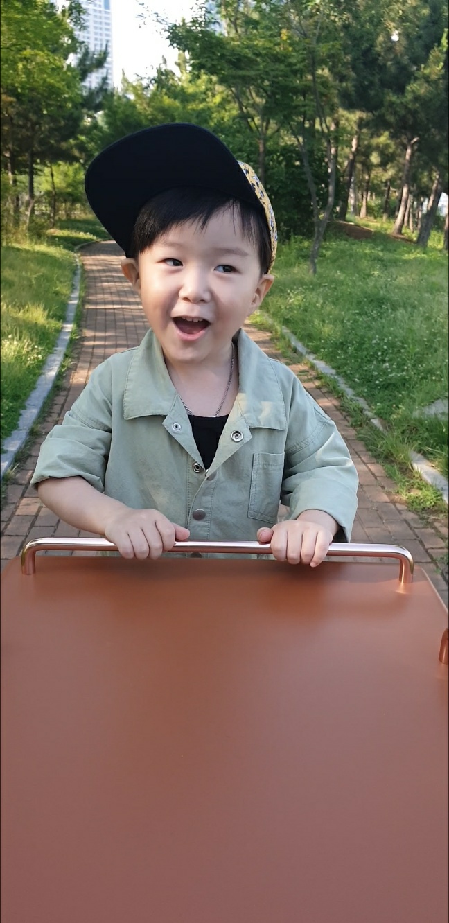 a043f96a100ae.jpg