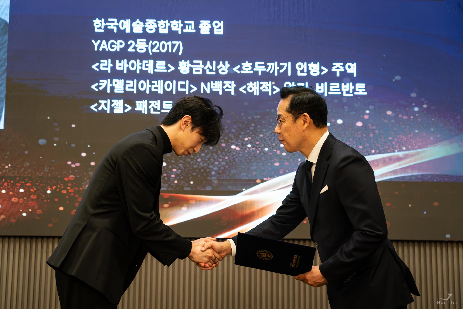 8156e1ef88533.jpg