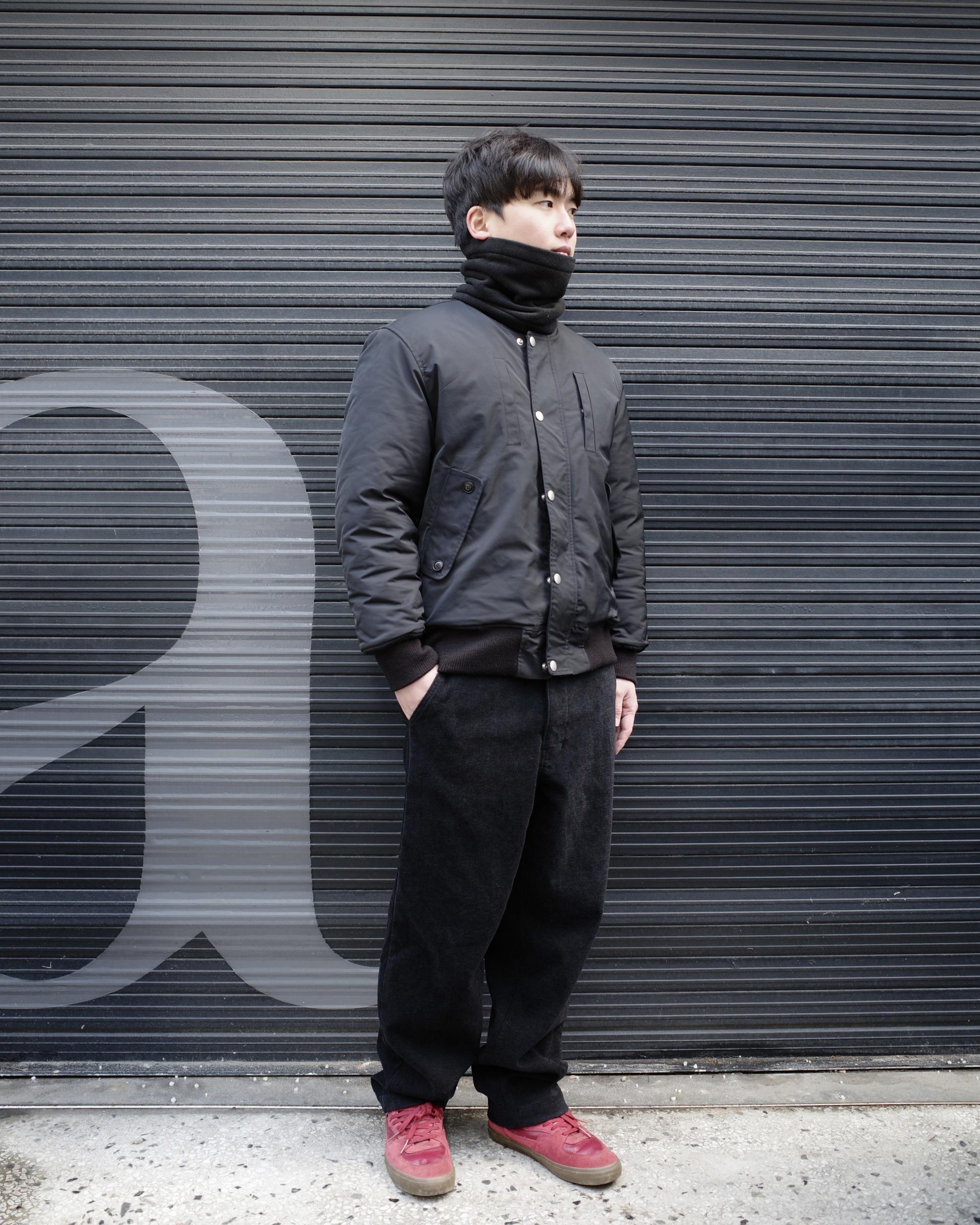 bomber jacket (black)