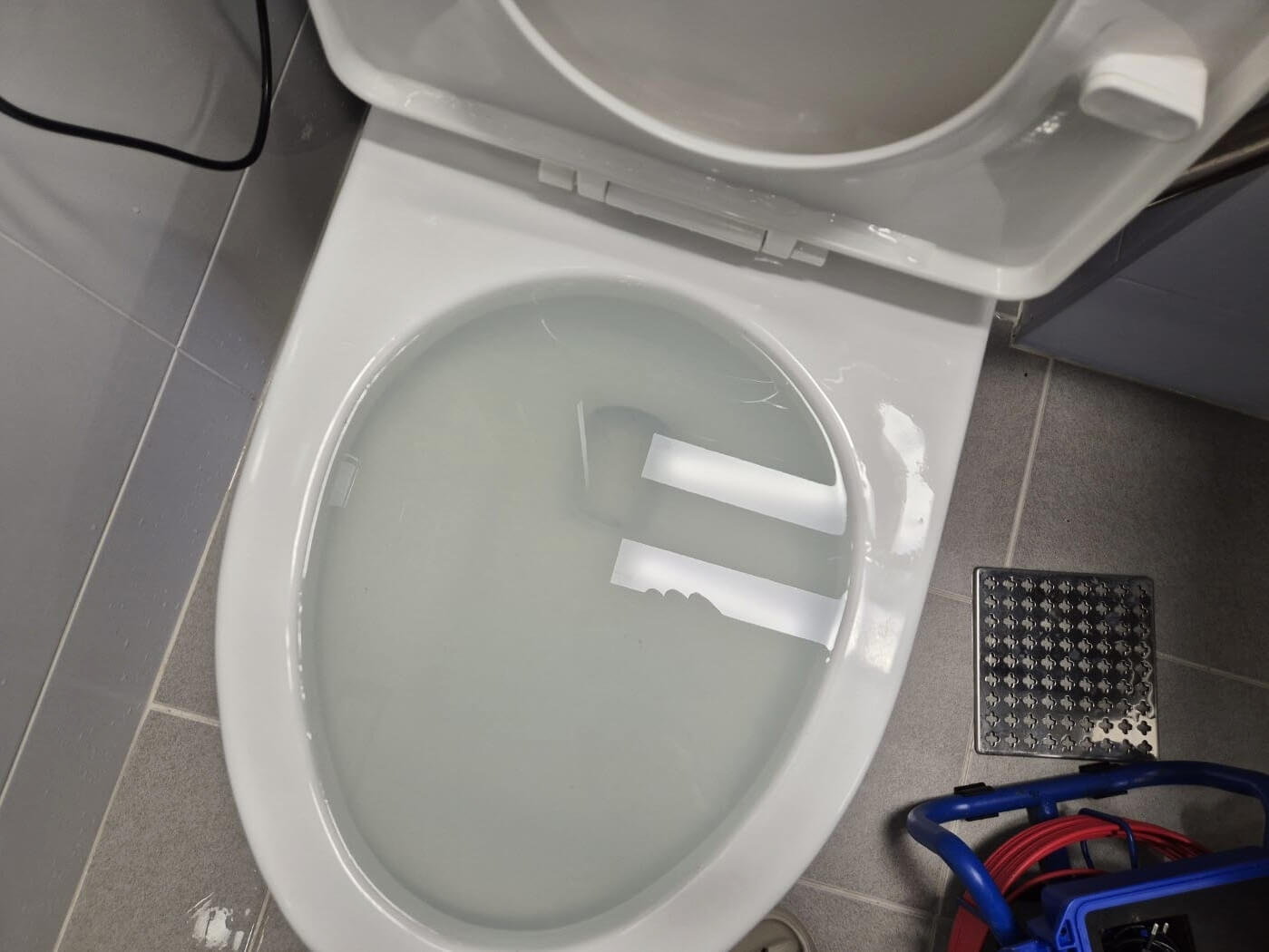 변기가 자주 막힘