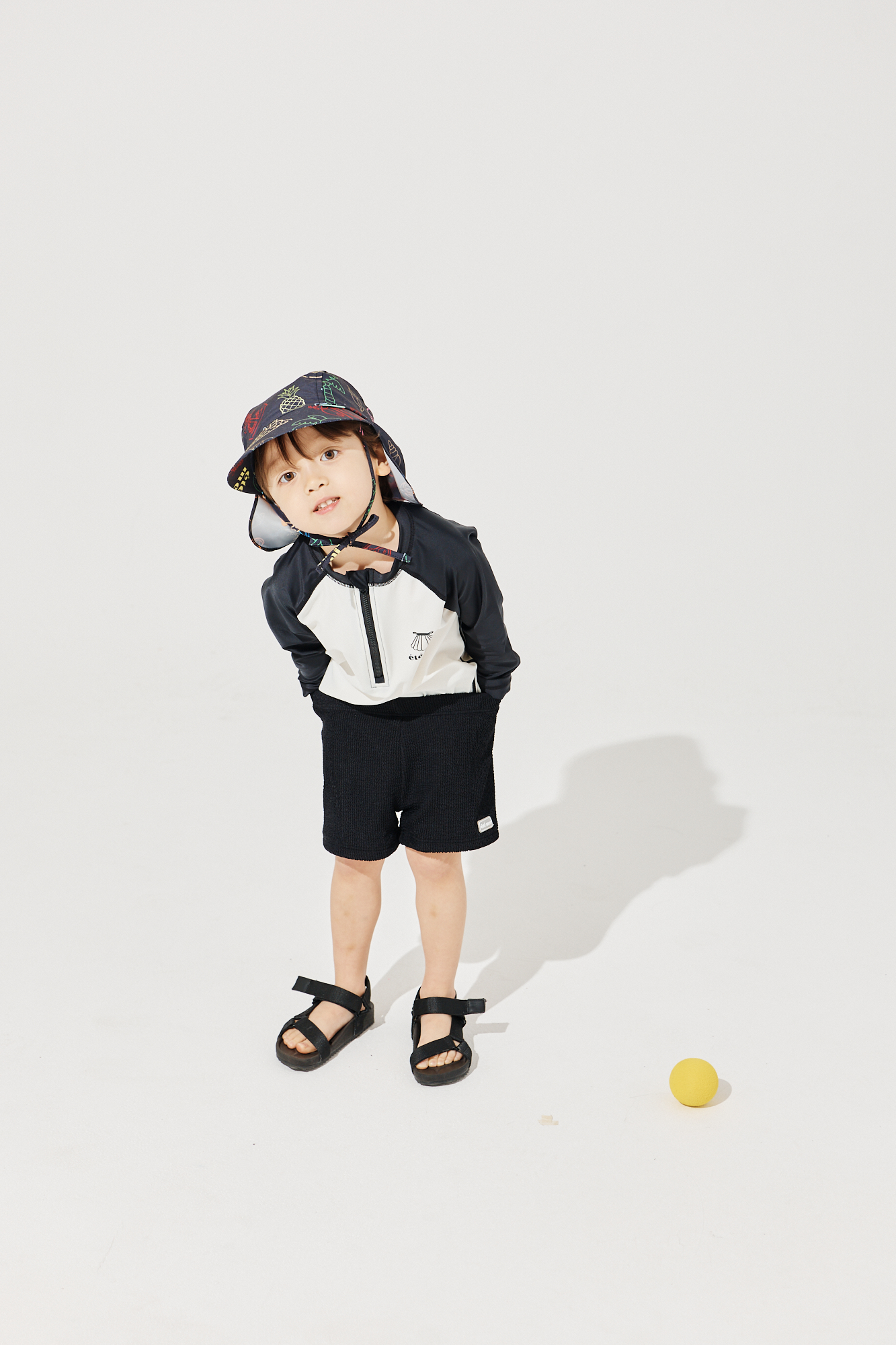 고래 래쉬가드 탑