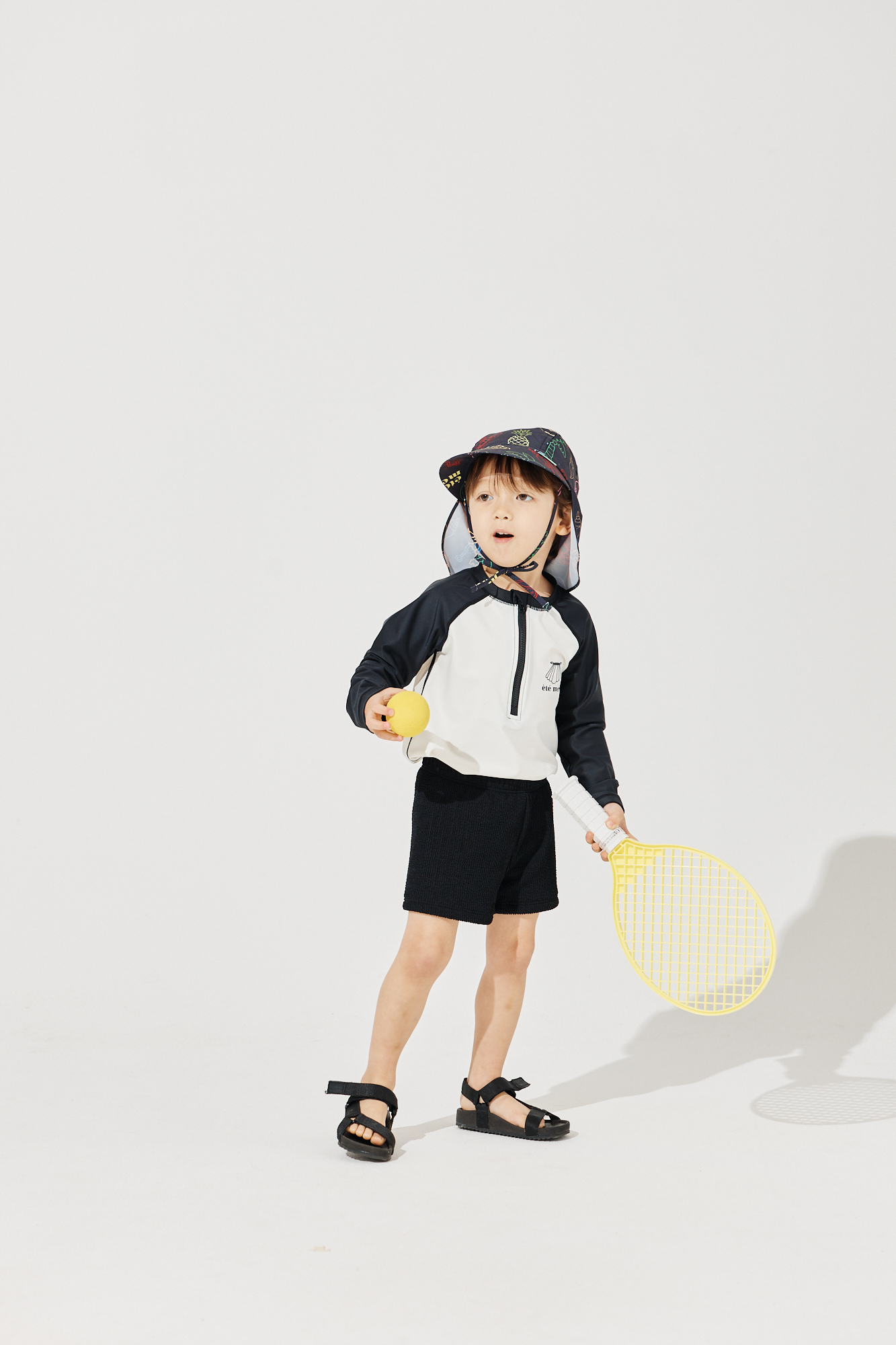 고래 래쉬가드 탑