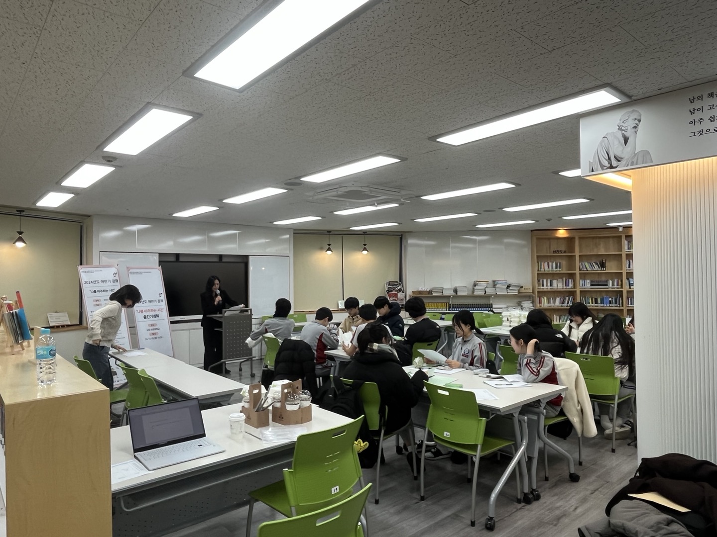 33337ab6f7009.jpg