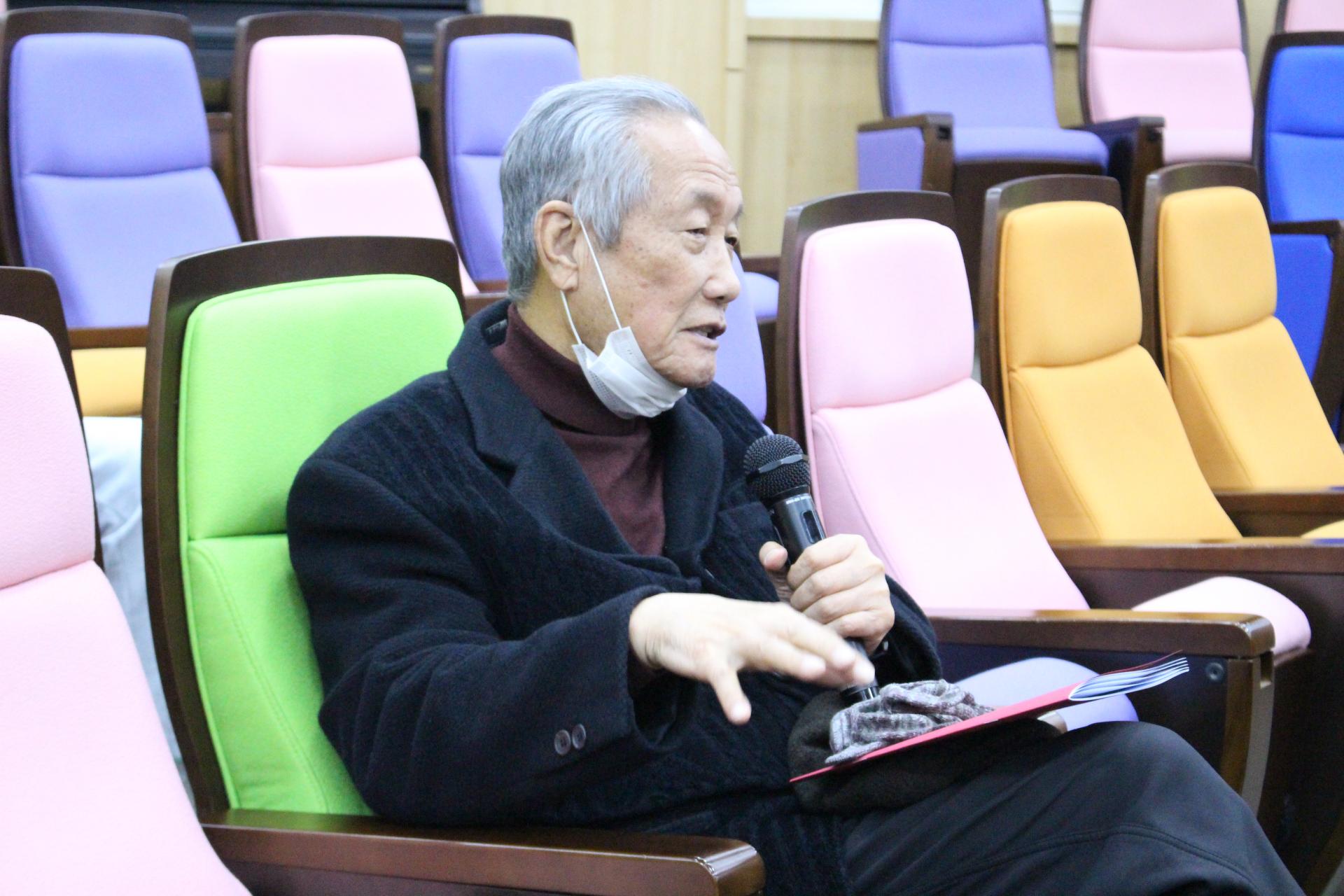d755c80bf012d.jpg