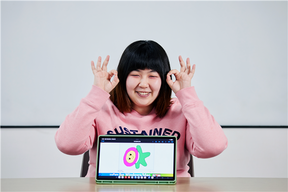 서울형 장애인 개인예산제를 통해 본인에게 꼭 필요한 ‘1:1 맞춤형 디지털 드로잉 교육’을 신청한 최소영 씨.ⓒ서울시