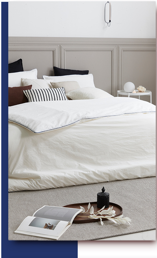 chic white neat minimalist bedroom design