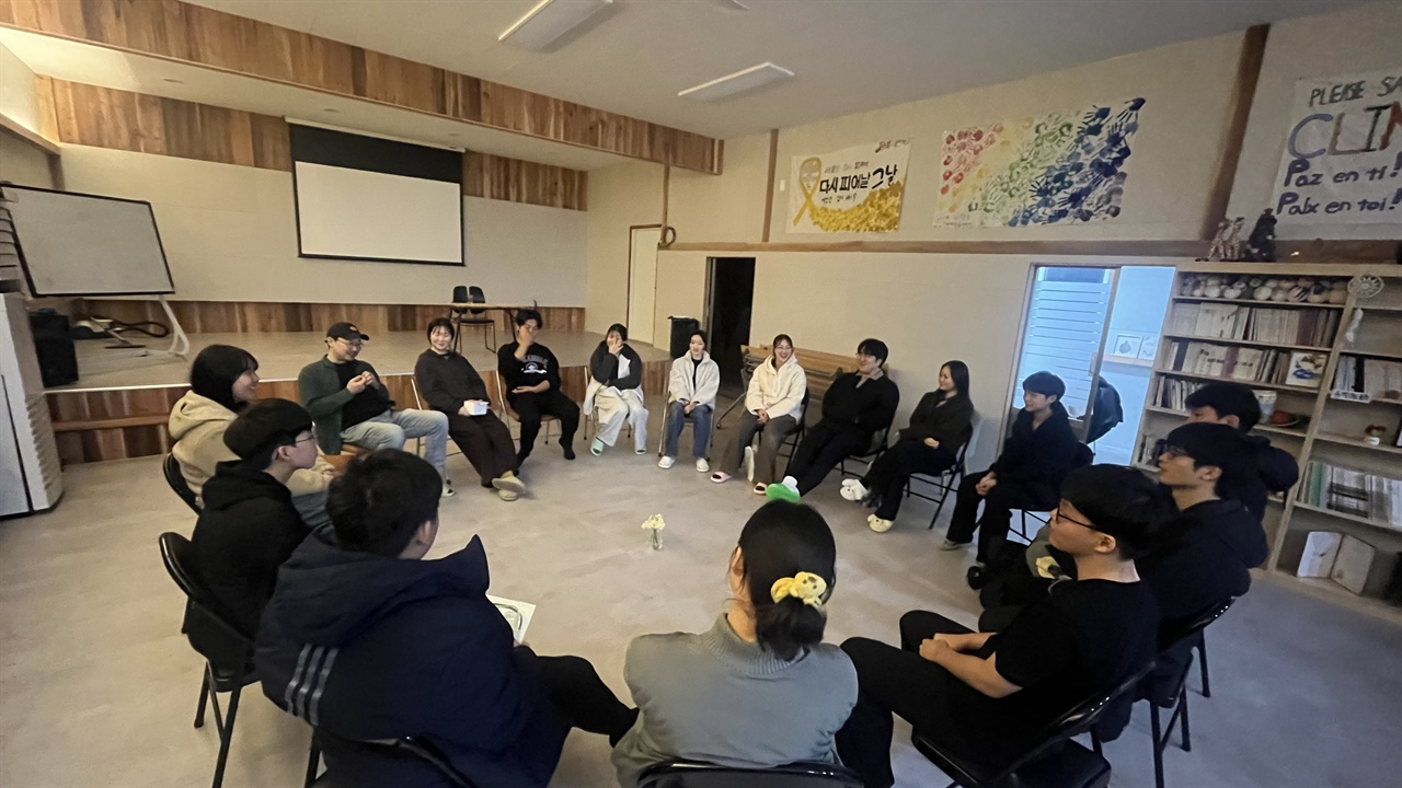 공동체의 둥근원에 답이 있었다