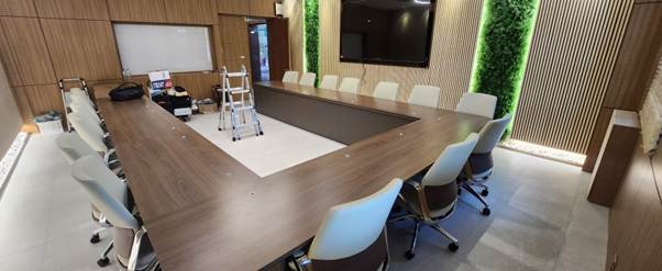 실내, 가구, 벽, 인테리어 디자인이(가) 표시된 사진

AI 생성 콘텐츠는 정확하지 않을 수 있습니다.