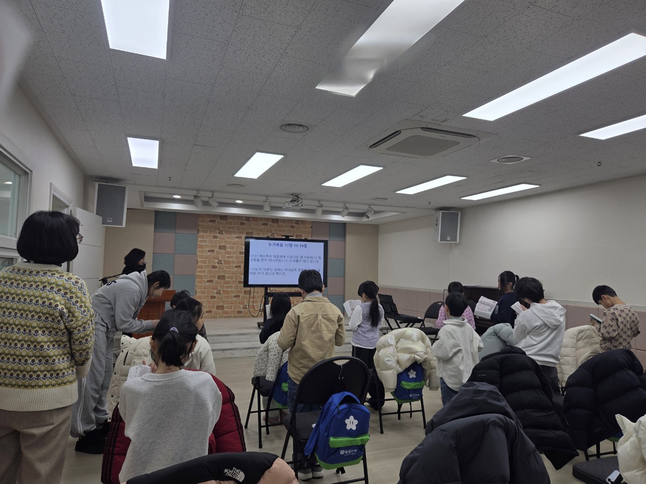 74a689cc284b3.jpg