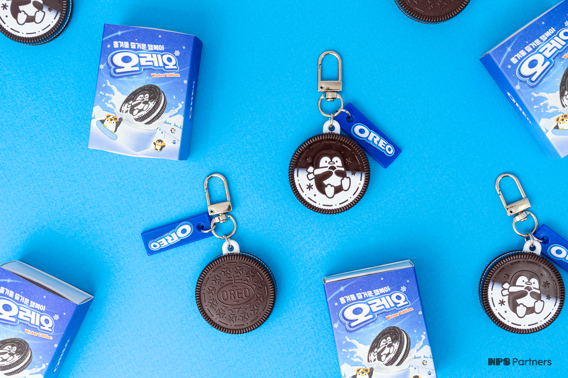 3:2비율_12_FCB IB오레오_NFC 오레오 키링_연출샷1.png