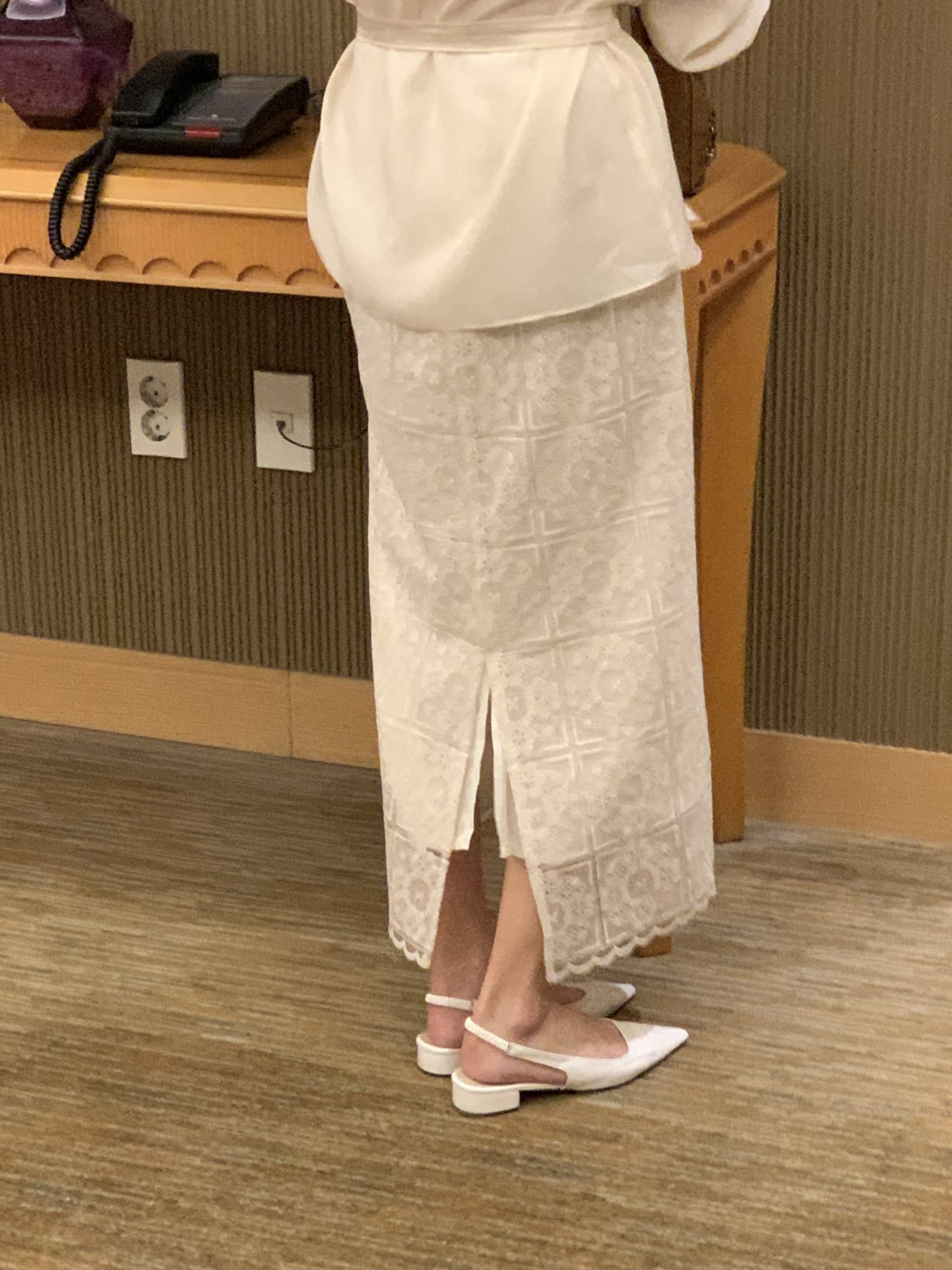 스퀘어 레이스 자수 에이치 라인 롱스커트