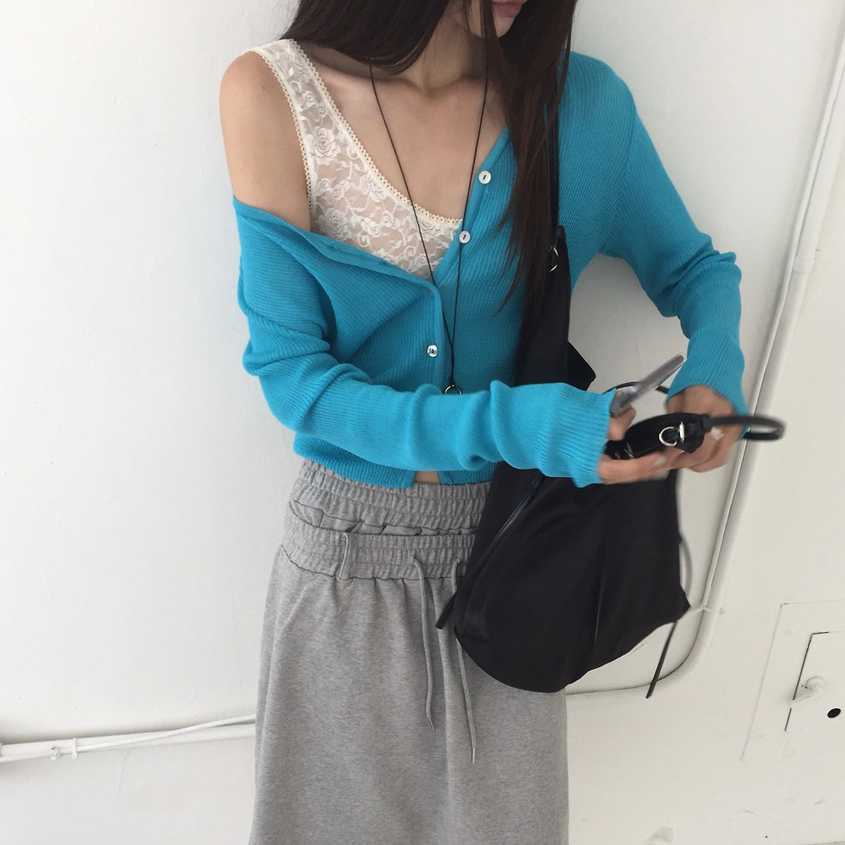 디스 간절기 날씬핏 가디건 레이어드룩 필수템