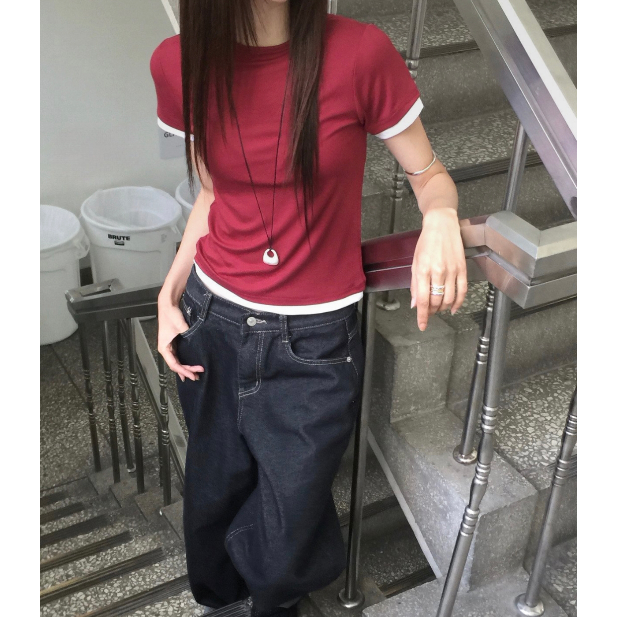 블랏 레이어드 스타일 배색 슬림핏 반팔 스판 티셔츠