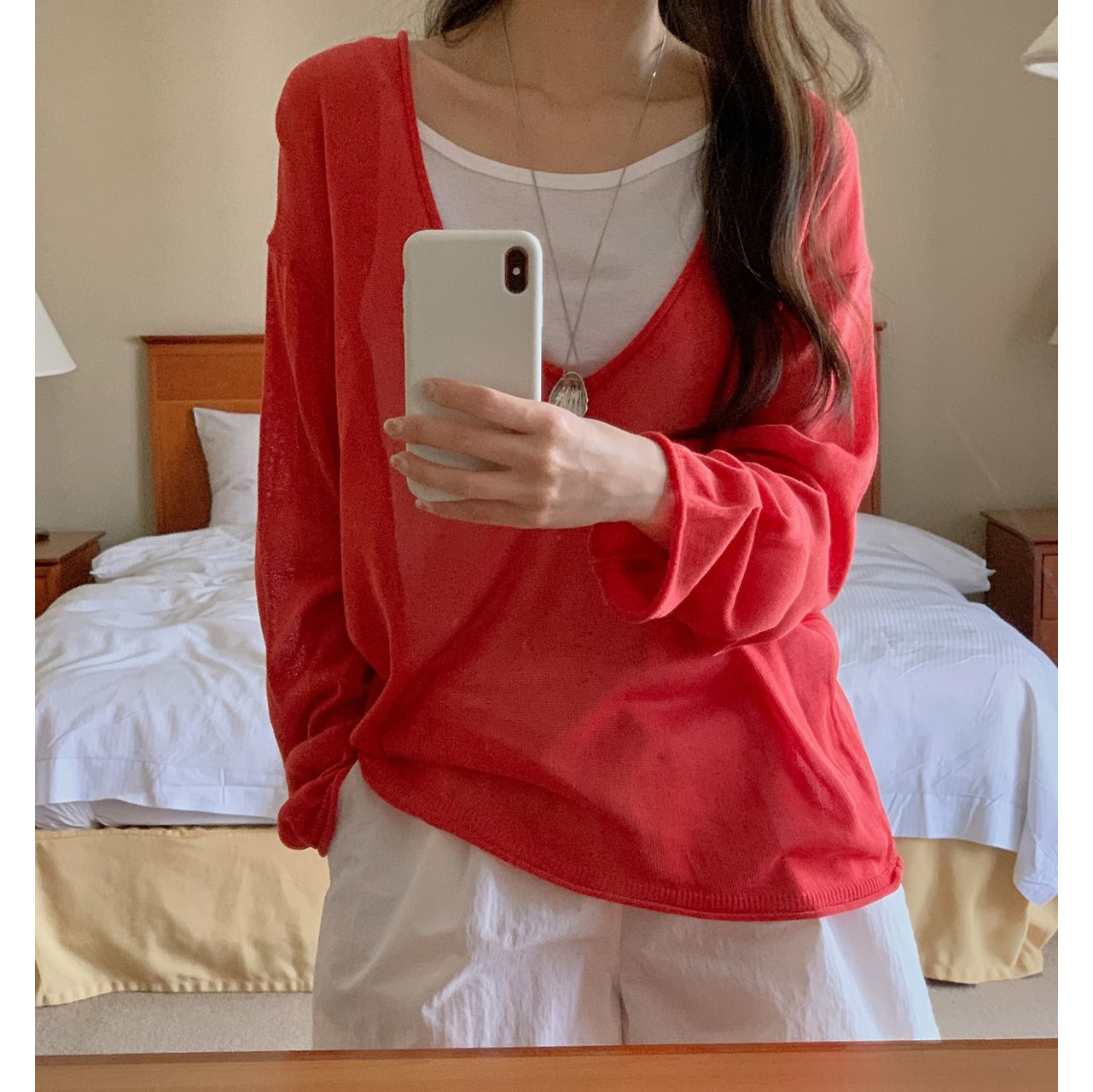 여름신상 샤이 긴팔 시스루 딥브이넥 니트 살안타템