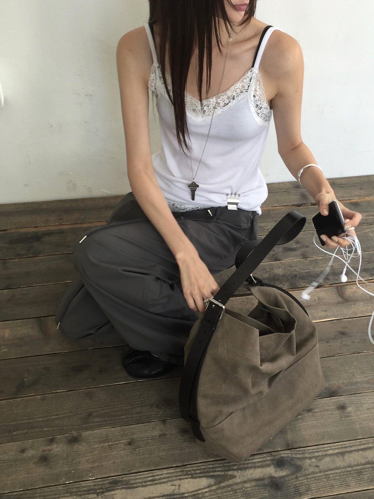 마리 레이스 롱나시 부유방 커버 날씬핏 뷔스티에 원피스형 나시